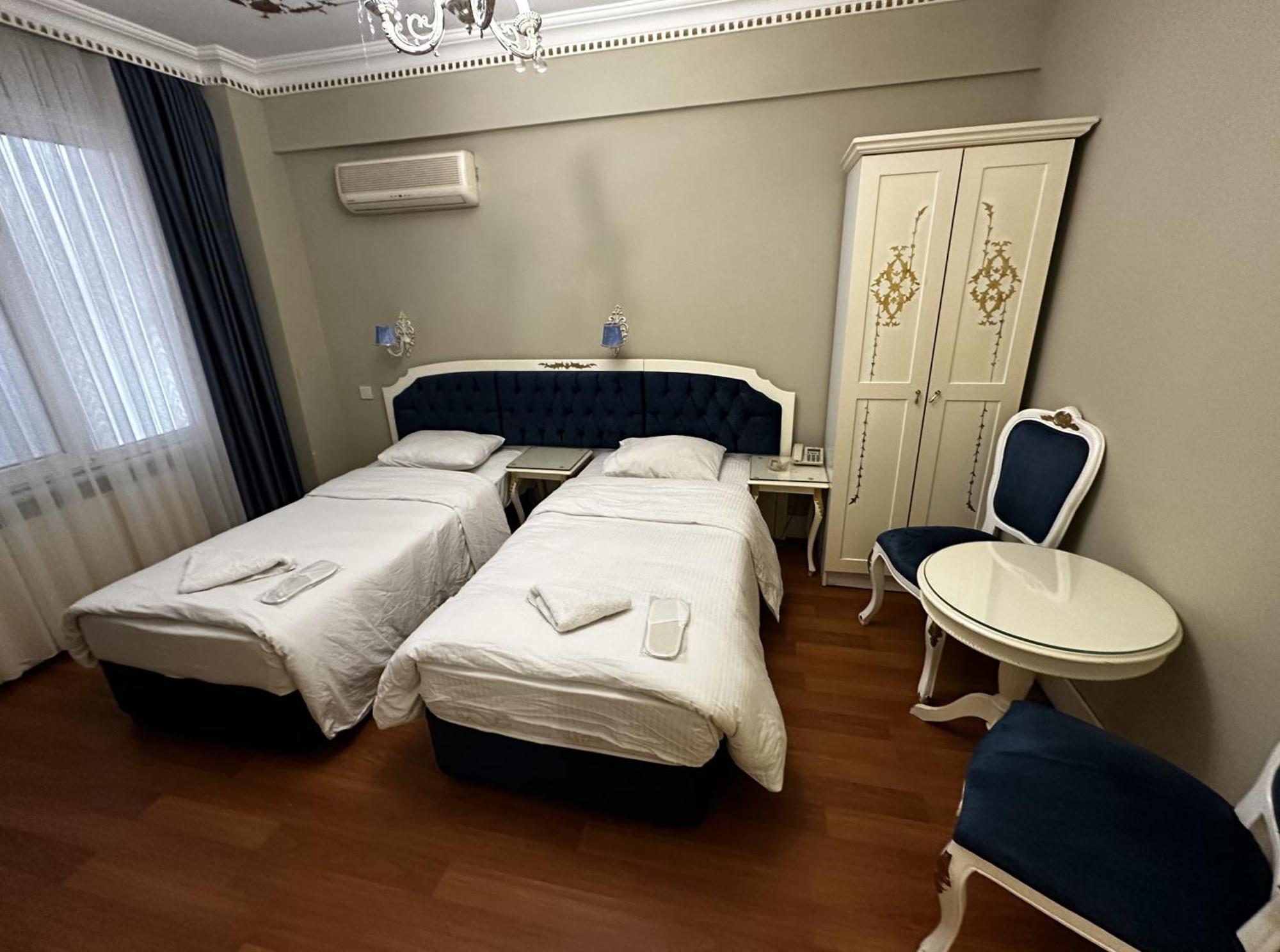 The Istanbul Alyon Hotel Taksim Exterior photo