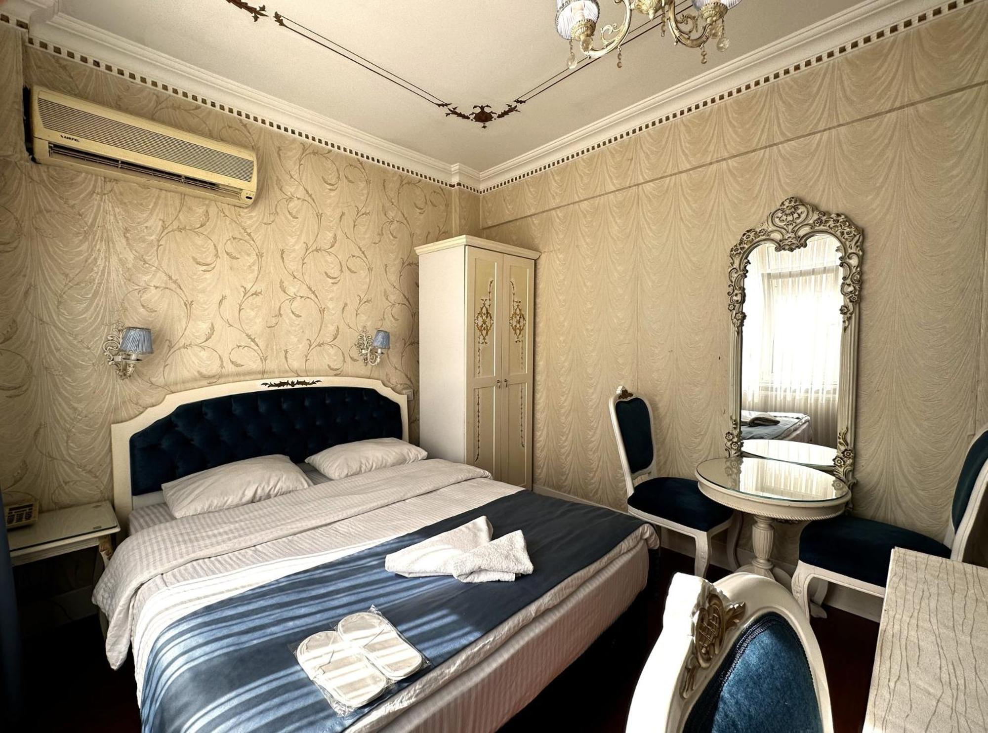 The Istanbul Alyon Hotel Taksim Exterior photo