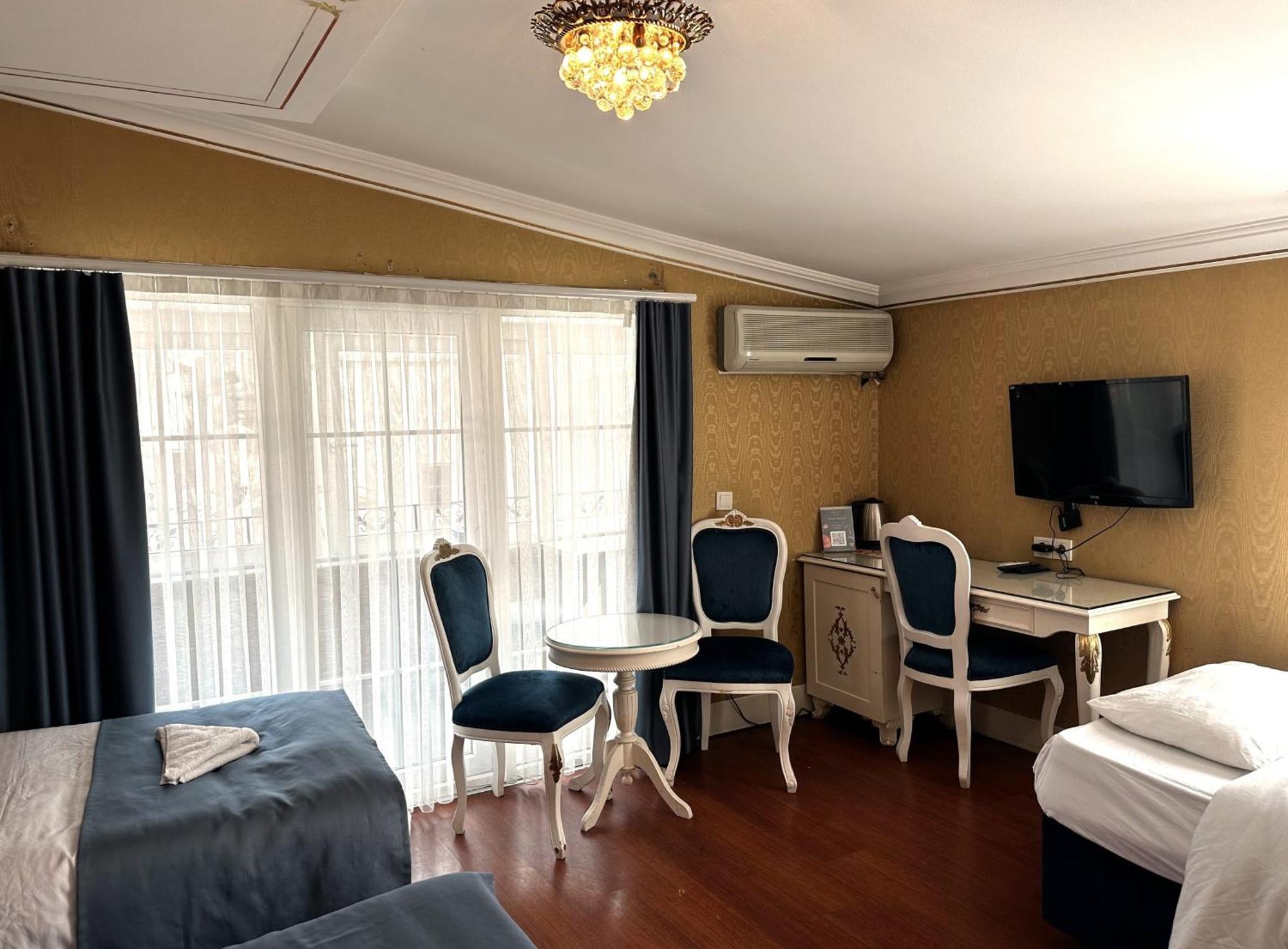 The Istanbul Alyon Hotel Taksim Exterior photo